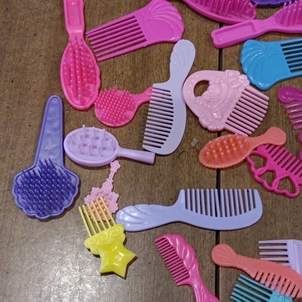 Doll hairbrushes - Picture 2 of 4